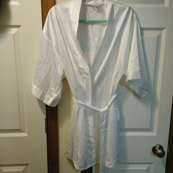 Bridal Robe - Picture 3 of 4